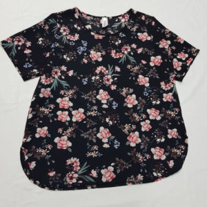 Blusa Negra con Flores